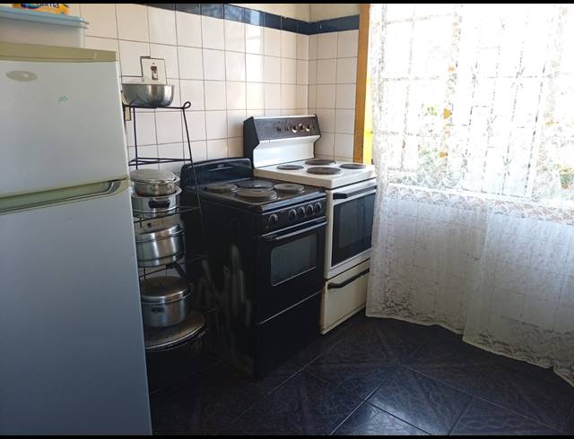 2 BEDROOM HOUSE FOR SALE IN UMLAZI Z